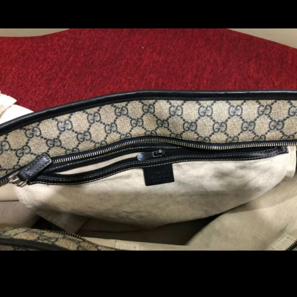 Authentic Gucci 211137 GG Monogram Tote bag - Picture 5 of 7